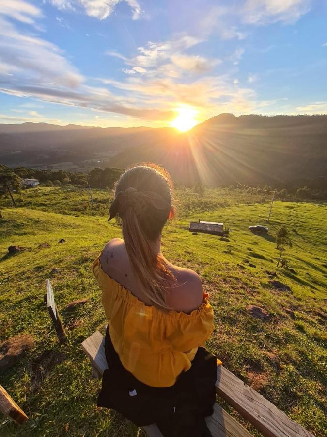 Pousada Colina Dos Ventos - Cabana Alpha อูรูบิซิ ภายนอก รูปภาพ