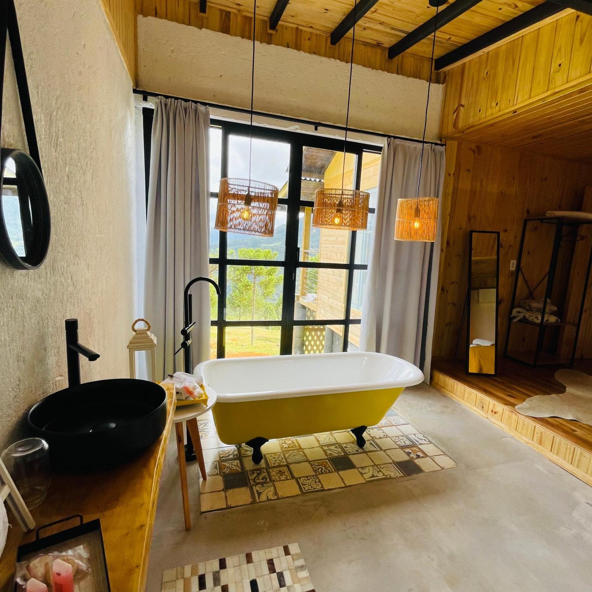 Pousada Colina Dos Ventos - Cabana Alpha อูรูบิซิ ภายนอก รูปภาพ